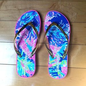 NWOT Lilly Pulitzer flip flops